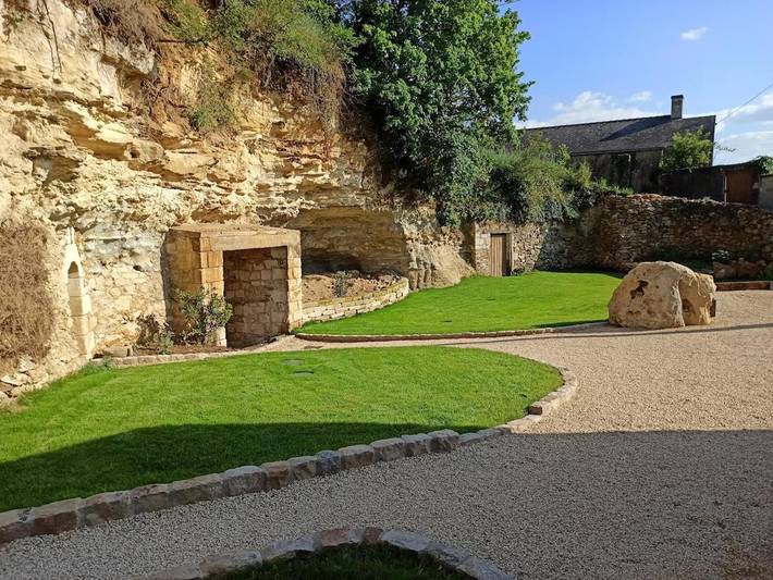 Location de vacances pour 6 personnes, avec terrasse, animaux acceptés à Gennes - 2