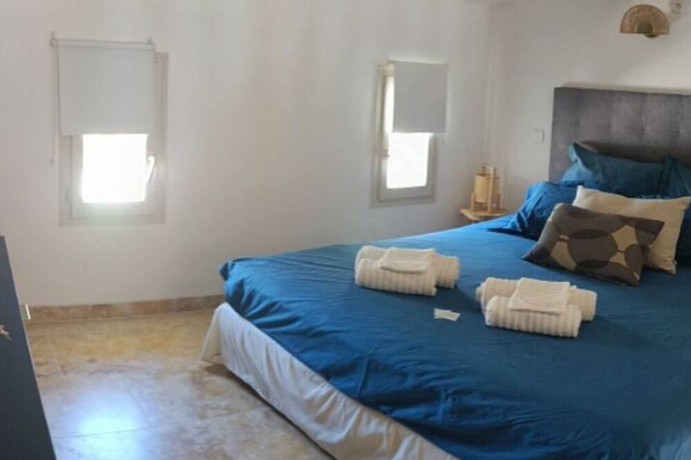 Entire apartment, Spa 689. apartment cocooning in Cadenet, Parc naturel régional du Luberon