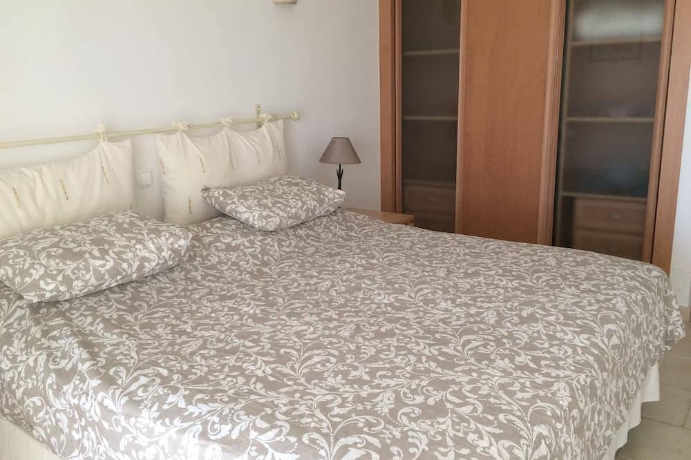 Villa With private heated pool and sea views in Praia da Luz, Faro District