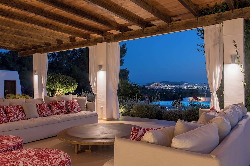 Faena Villa Ibiza•Ultra-Private 17,000M² Villa•5 min from Pacha Club •Sea Views in Santa Eulària des Riu, Ibiza Este