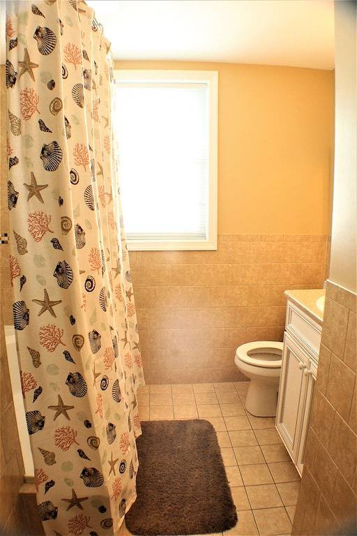 Vacation home for 28 people, with terrace and yard in Maryland