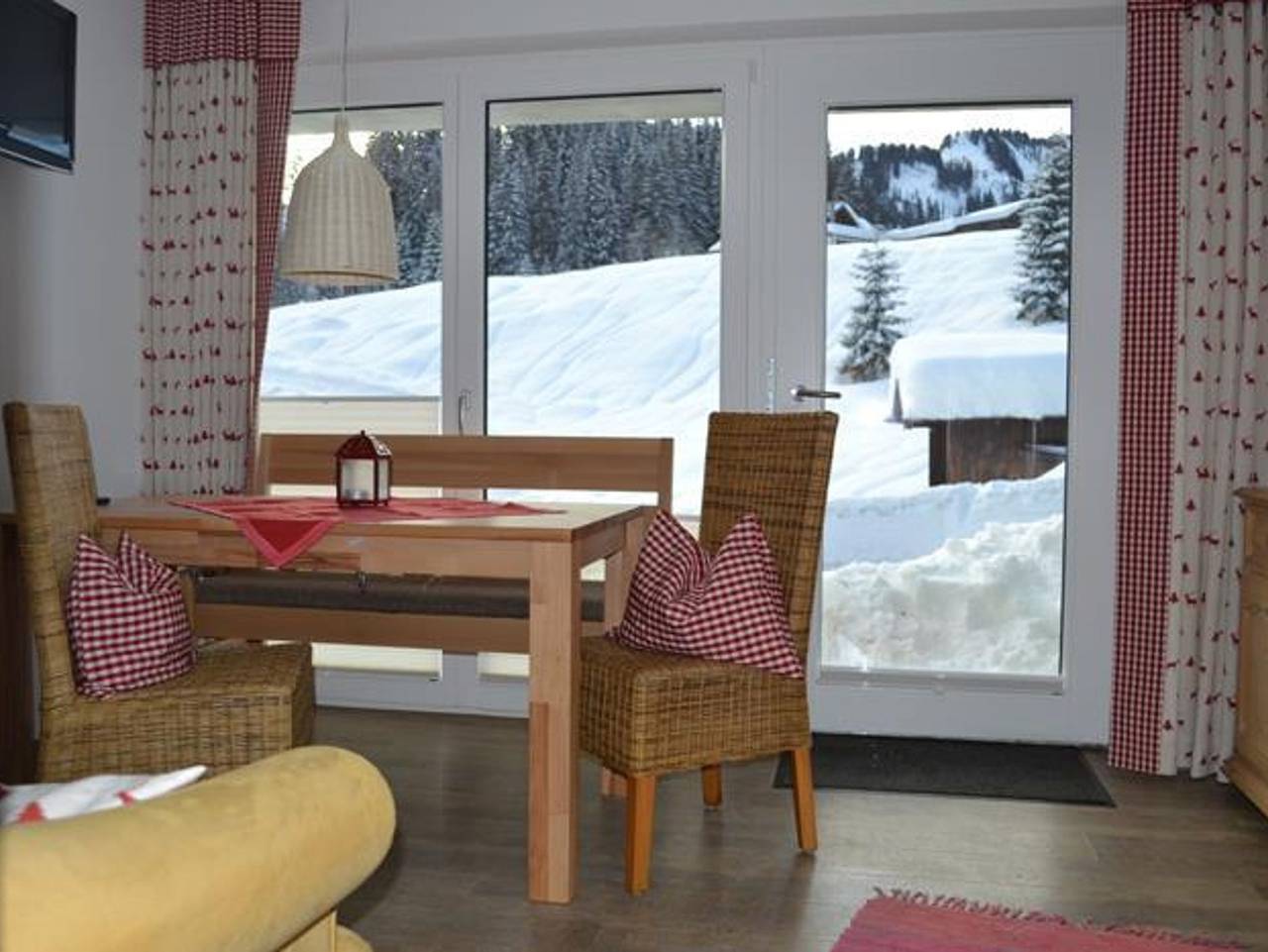 Ganze Ferienwohnung, Ferienwohnungen am Württemberger Haus - Appartement- Nr. 2 - Dusche/Wc, 1 Schlafraum in Mittelberg, Kleinwalsertal