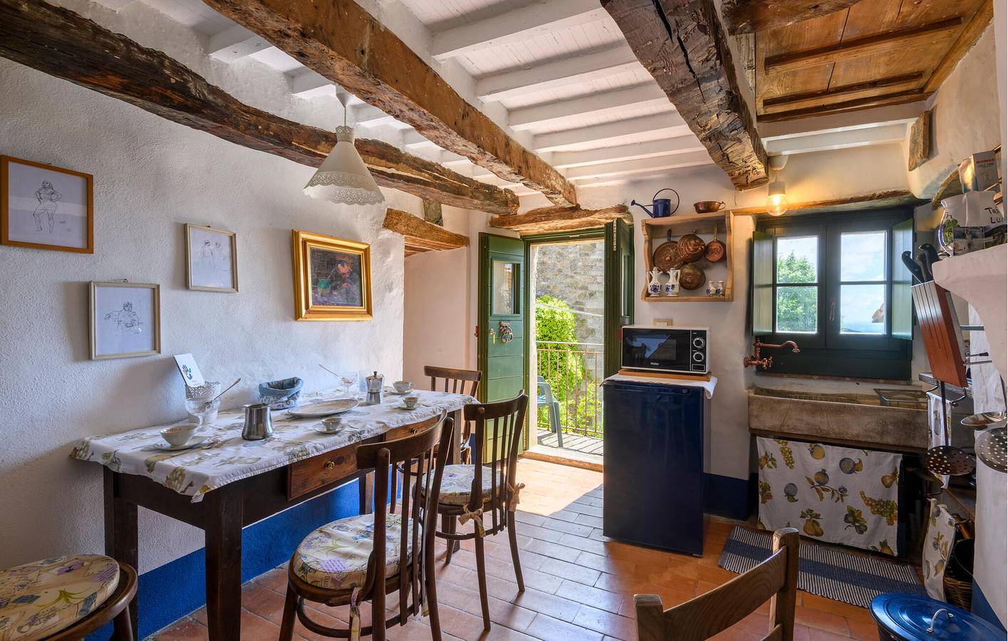 Ganze Ferienwohnung, Ferienwohnung für 4 Personen mit Terrasse in Montecopiolo, Pesaro-Urbino