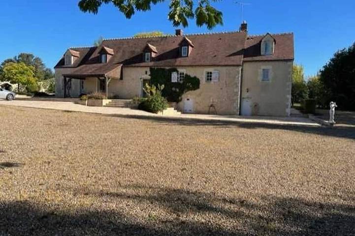 Gîte pour 14 personnes, avec Terrasse et Jardin