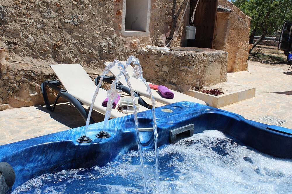 Nice cottage for a couple who loves romantic places! in S'Alqueria Blanca, Santanyí