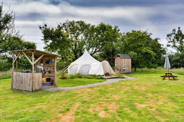 Glamping for 4 People in West Down, Devon, Photo 4