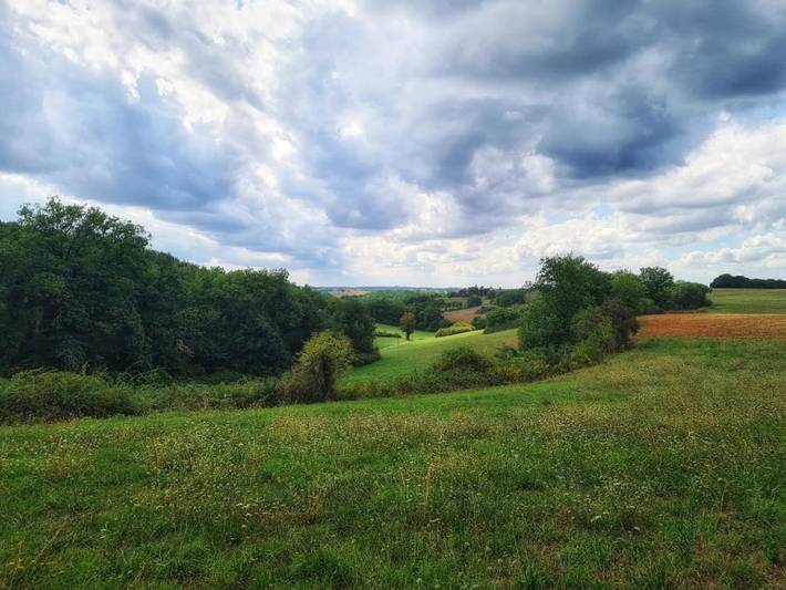 Location de vacances pour 6 personnes, avec vue et jardin à Saint-Avit-Sénieur - 2