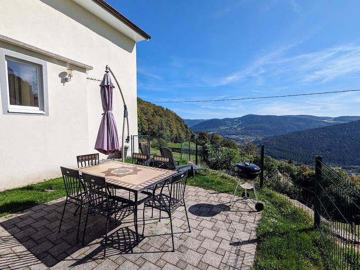 Appartement de vacances pour 4 personnes, avec Terrasse ainsi que Jardin et Vue à Cornimont
