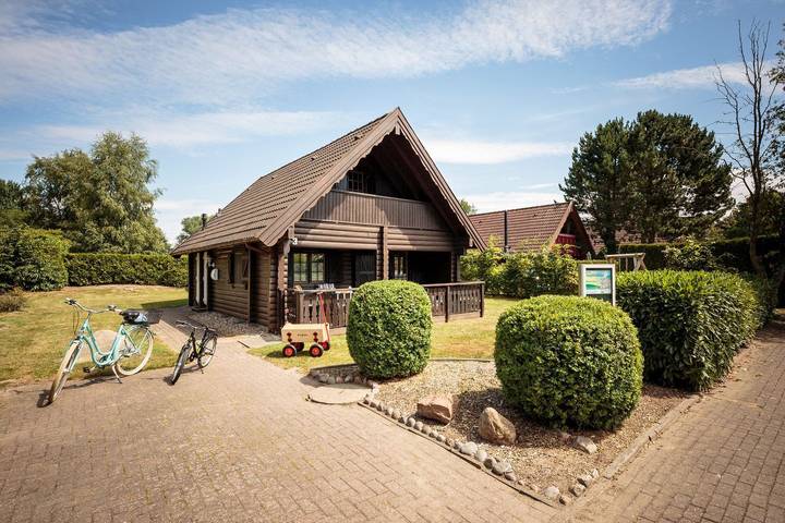Ferienpark für 4 Personen, mit Balkon und Terrasse sowie Garten in Otterndorf