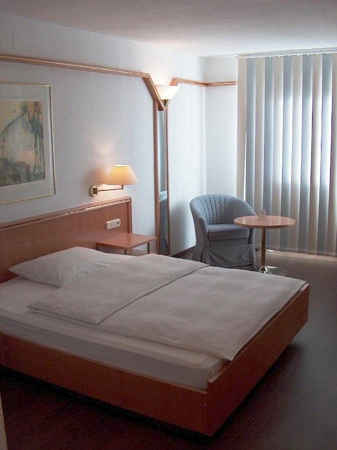 Hôtel, avec Terrasse ainsi que Jardin et Sauna à Weiden in der Oberpfalz - 3