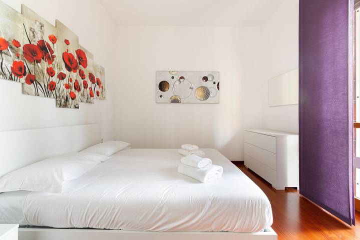 Appartement entier, Appartement de vacances pour 2 personnes avec balcon/terrasse in Milan, Province de Milan