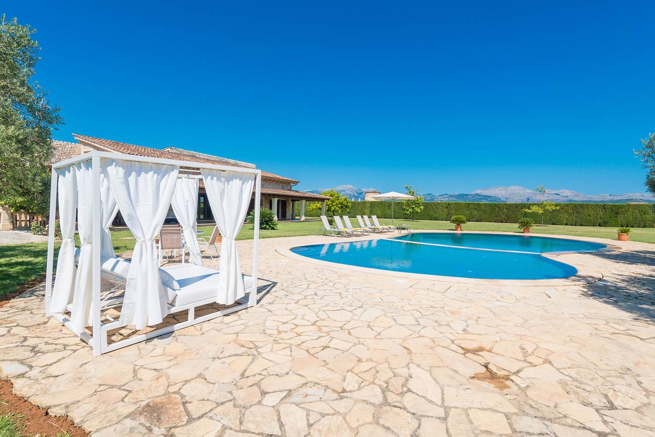 Villa Sant Vicens für 8 Personen mit Schwimmbad inmitten der Natur in Sa Pobla, Mallorca Norden