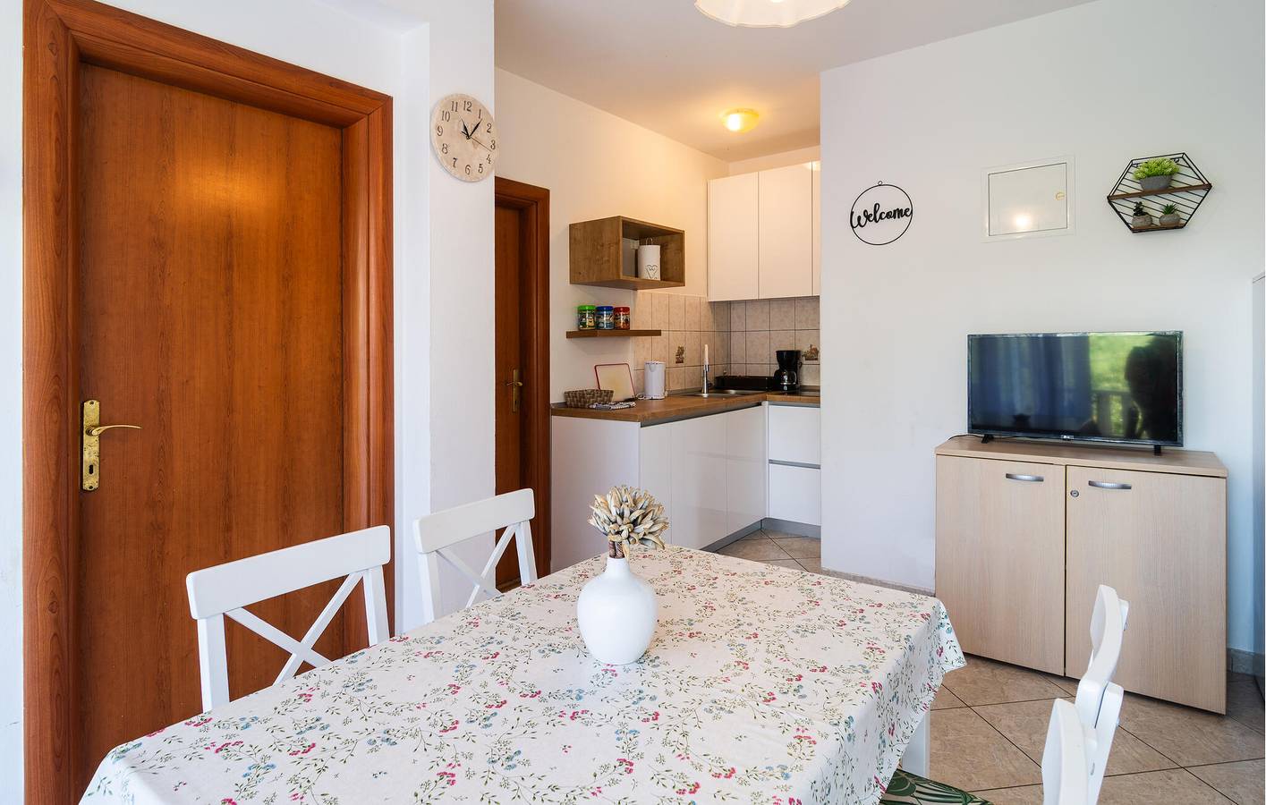 Geheel vakantieappartement, Vakantieappartement voor 2 personen met terras in Sutivan, Brac