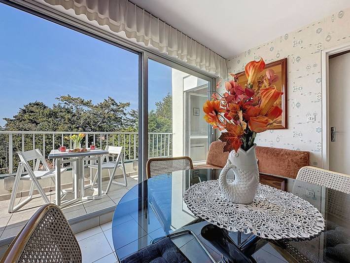 Gîte pour 4 personnes, avec jardin dans Plage de La Source