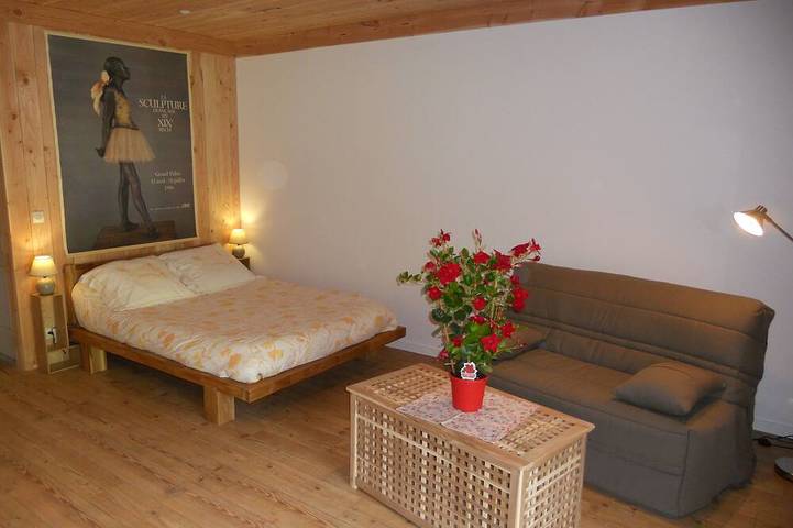 Gîte pour 2 personnes, avec Jardin et Piscine