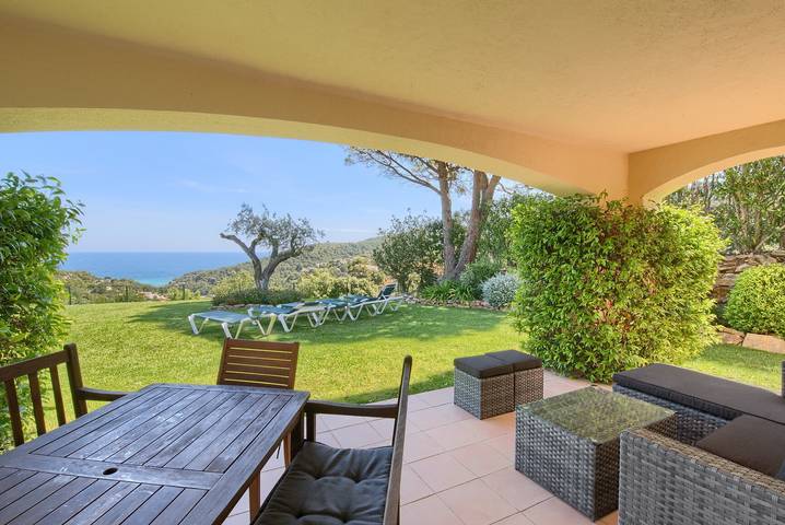 Villa 'Brun' mit Meerblick, privatem Pool und WLAN in Begur, Costa Brava