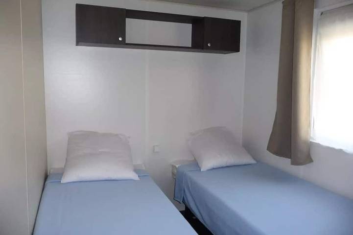 Mobil home pour 6 personnes, avec terrasse et sauna, animaux acceptés à Saint-Michel-Escalus - 3