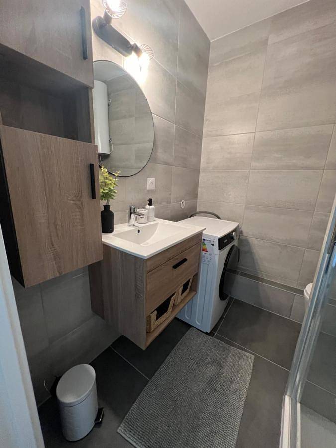 Appartement entier, One-Bedroom Apartment in Lingolsheim, Région de Strasbourg