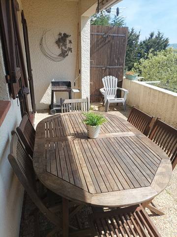 Gîte pour 6 personnes, avec jardin et terrasse à Carnoux-en-Provence