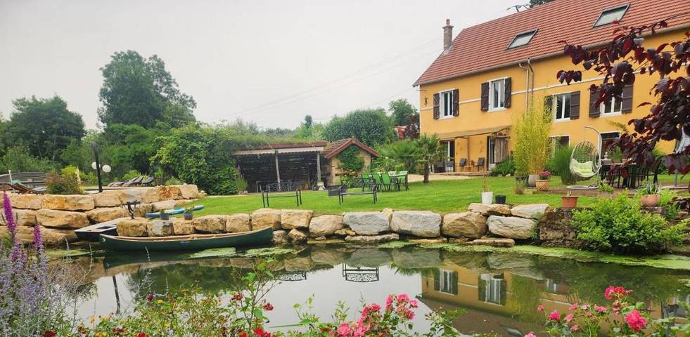 Gîte pour 8 personnes, avec sauna et vue ainsi que jardin et piscine à Champlitte - 3