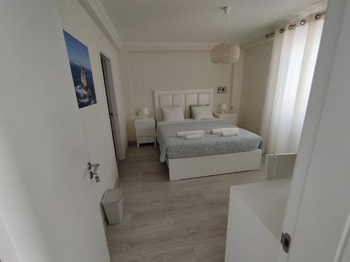 Twin Room with Private Bathroom in Peniche, Leiria District