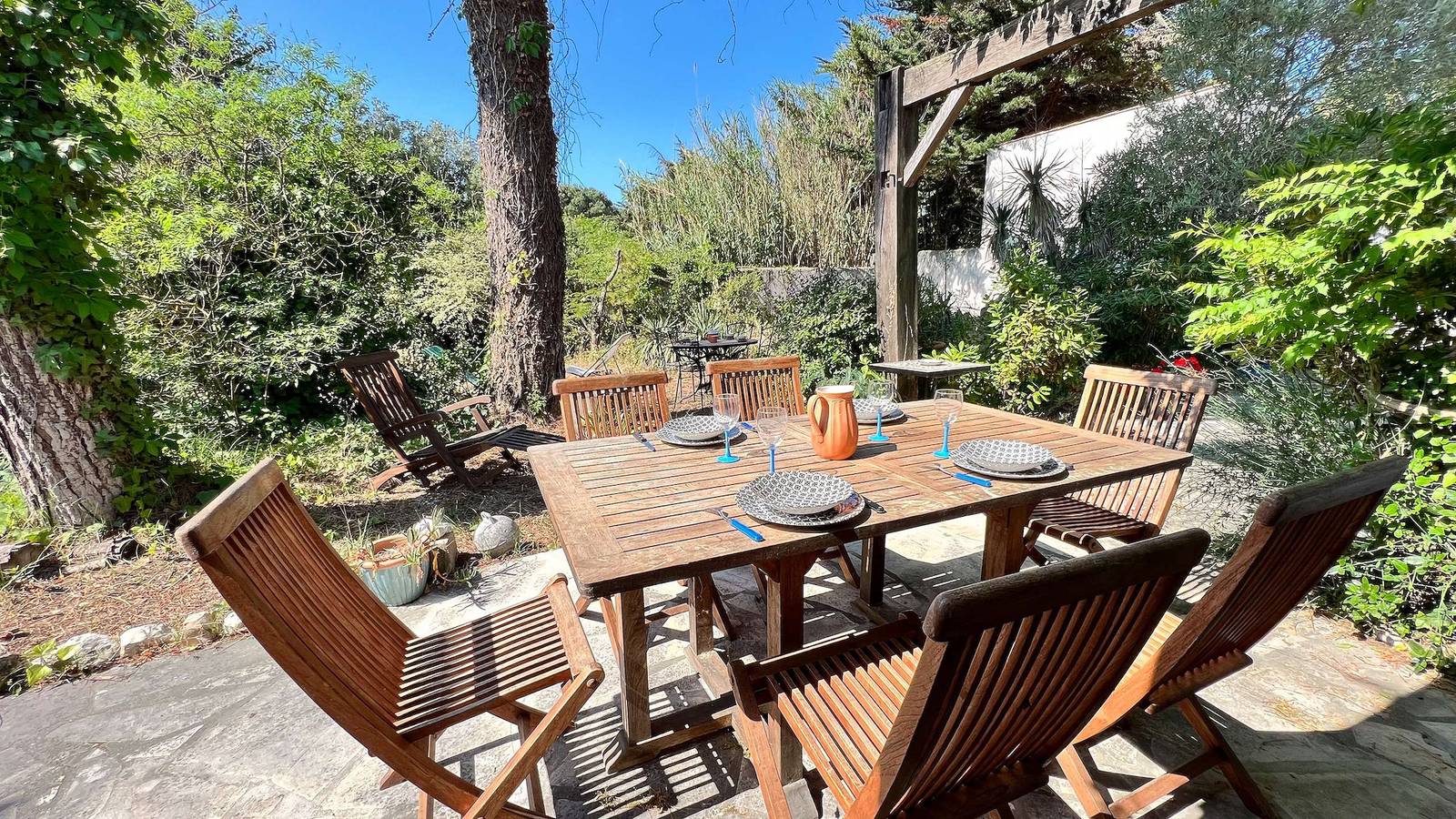 Appartement de vacances entier, Maison de vacances proche plage avec jardin in Le Bois-Plage-en-Ré, Île de Ré