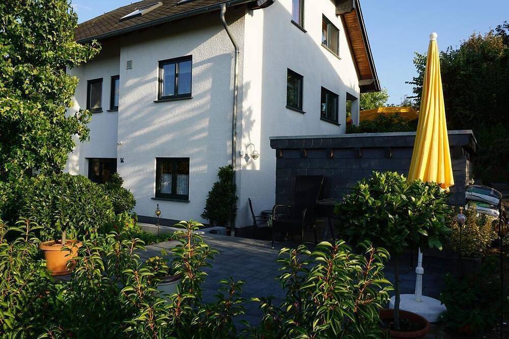 Ganze Wohnung, Weingut Norbert u. Claudia Breit - Appartement Parterre in Brauneberg, Bernkastel-Kues & Umgebung