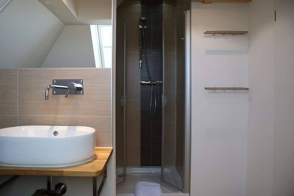 Ganze Wohnung, Wunderschöne Wohnung mit großer Dachterrasse, E-Ladestation in Wachtendonk, Niederrhein