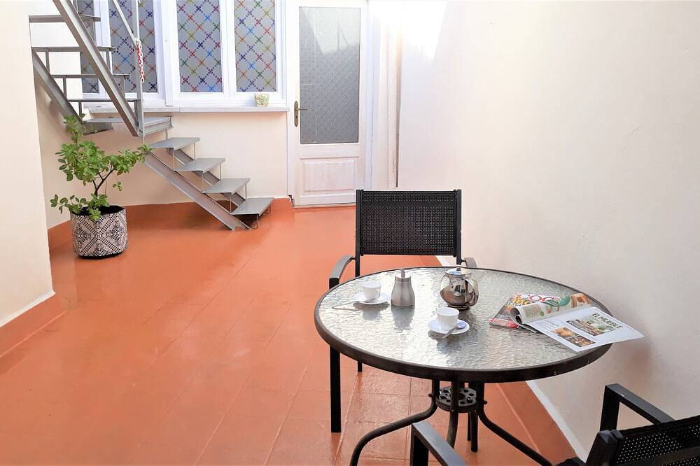 Entire apartment, Yourhouse Margaritas with terrace in Santa Margalida, North Majorca