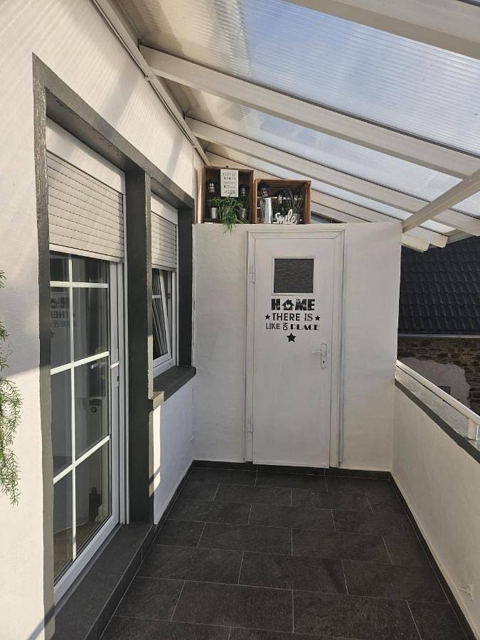 Ferienwohnung für 6 Personen, mit Balkon und Terrasse sowie Garten und Seeblick in Treis-Karden - 3