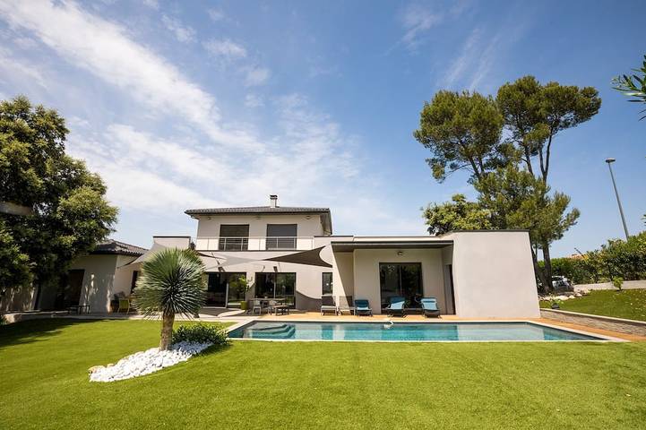 Casa de vacaciones para 8 personas, con jardín y jacuzzi - 1