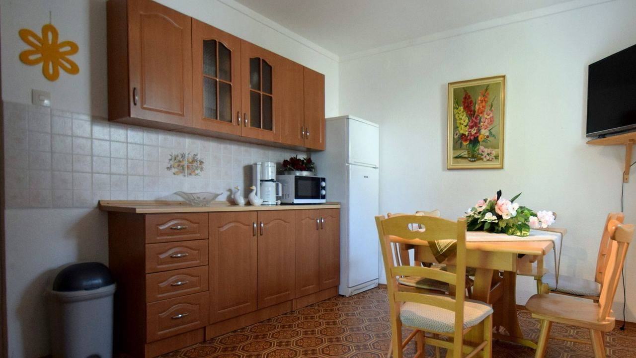Ganze Ferienwohnung, Ferienwohnung für 7 Personen (80 m²) in Vantacici in Vantacici, Krk
