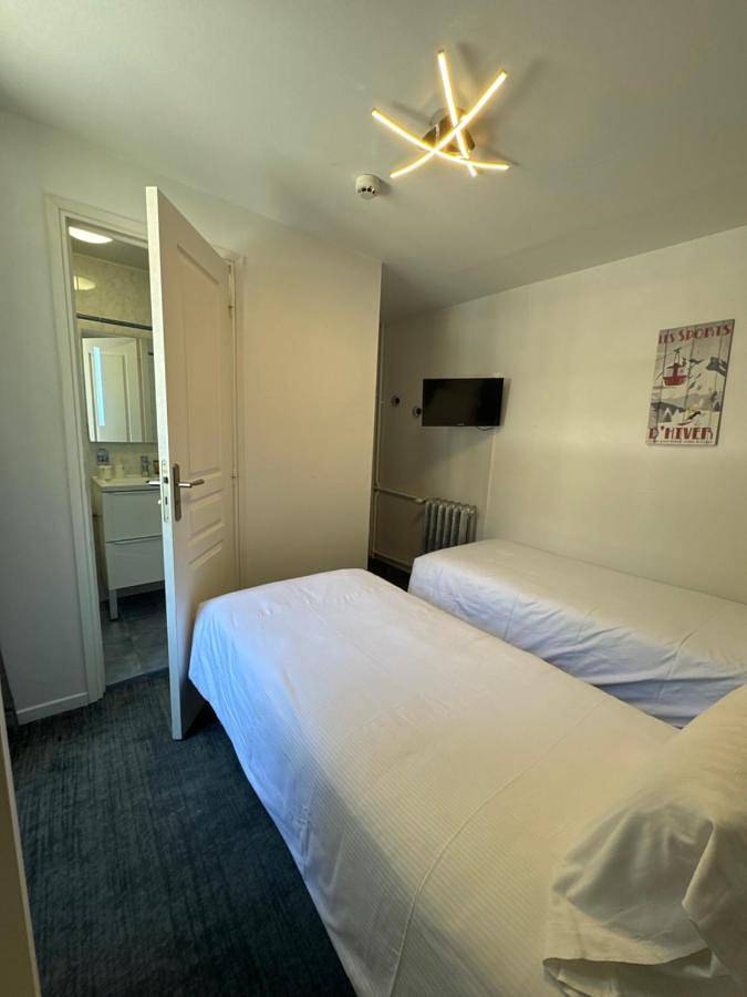 Hôtel pour 2 personnes, avec Terrasse ainsi que Jardin et Vue à Beuil - 2