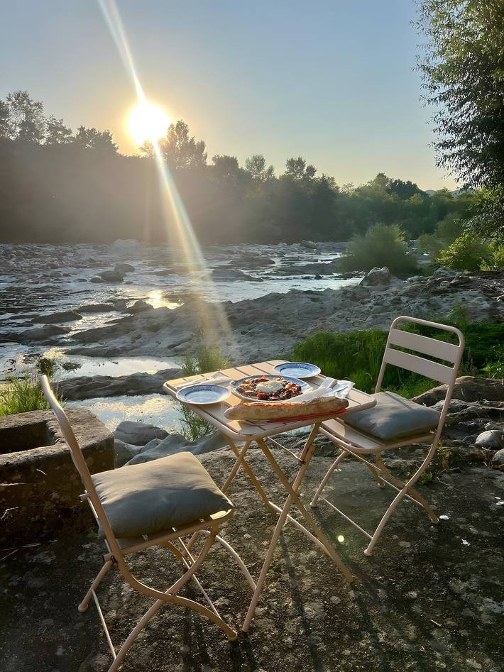 Vakantiehuis 'Loft aan het Water' met privéterras en Wi-Fi in Ucel, Parc naturel régional des Monts d'Ardèche