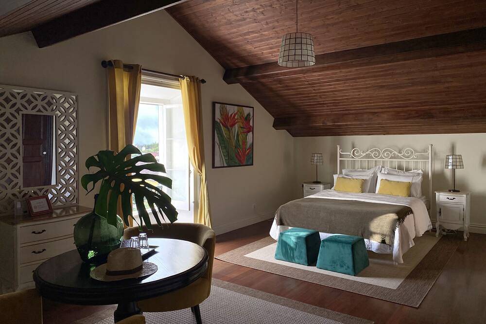 Family or Group Vacation for up to 8 person in São Miguel Island, Várzea