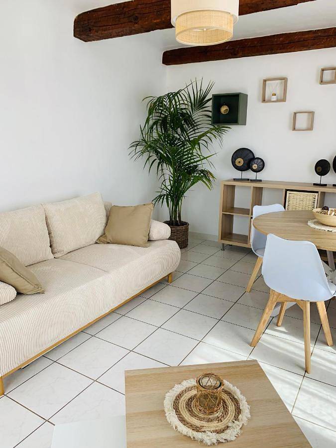 Gîte pour 4 personnes, avec Terrasse et Jardin ainsi que Piscine et Vue à Bras-d'Asse - 2