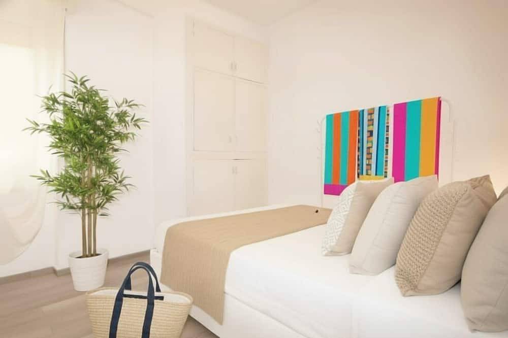 Entire apartment, Apartment directly at the beach | Ap07 in Taggia (City), Taggia