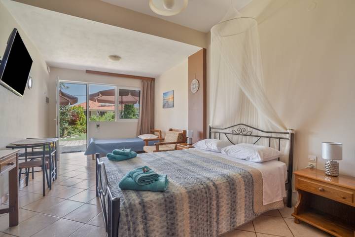 Studio for 4 people, with balcony and garden, child-friendly - 1
