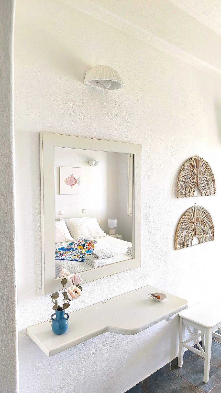 Appartement entier, Appartement "The Ionian Double Room" avec vue sur la mer, Wi-Fi et climatisation in Paros