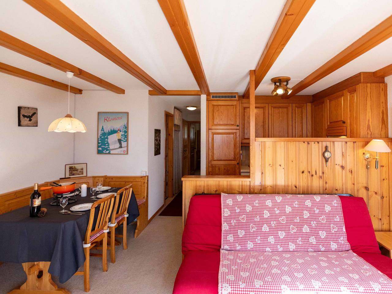 Entire apartment, Chaperon Rouge B5 in Chesières, Ollon (Villars-sur-Ollon)