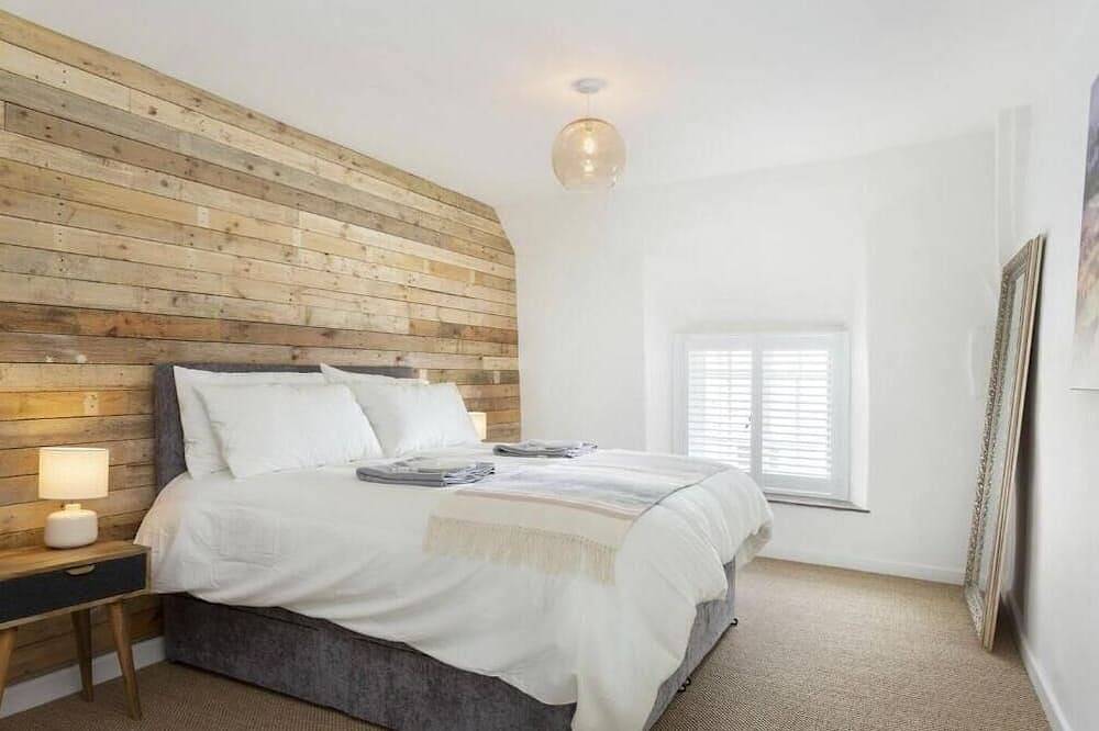 Beautiful Historic High Street Cottage in Burford in Burford, Oxfordshire