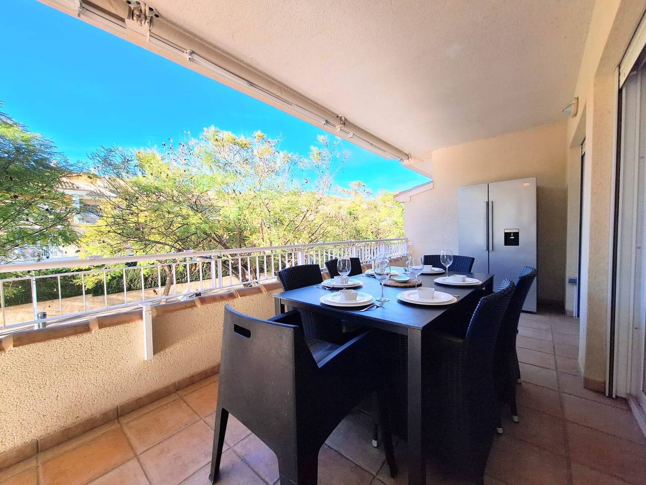 Holiday Home 'Sol y Luz en Puerto de Jávea' with Shared Pool, Wi-Fi & Air Conditioning in Javea Port, Jávea