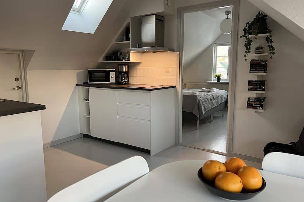 Ganze Wohnung, Mysigt Boende Mitt i Gamla Viken, 3 Rok, 4 Bäddplatser, 63 Kvm, 2 Våningen in Höganäs, Skane