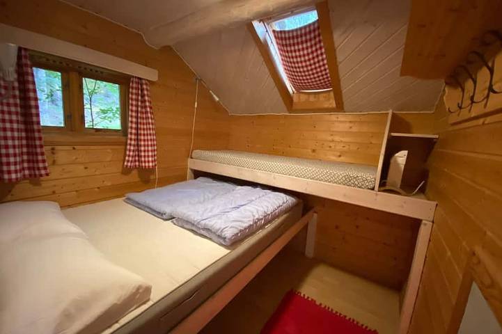 Wooden cabin with grass roof, sleeps 2-5 people., Self catering. Open fire place in Sognefjord
