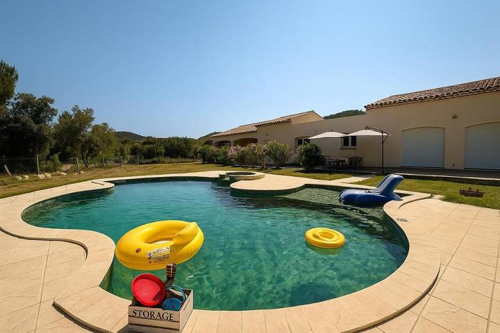 Chambre d’hôte pour 2 personnes, avec Terrasse et Jacuzzi ainsi que Jardin et Piscine à Bormes-les-Mimosas
