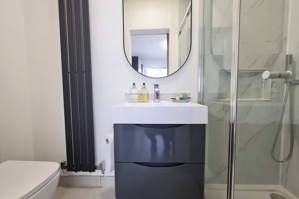 Entire apartment, Stylish Ensuite With Kitchenette, Serviced apartments in St Albans in London Colney, Hertfordshire