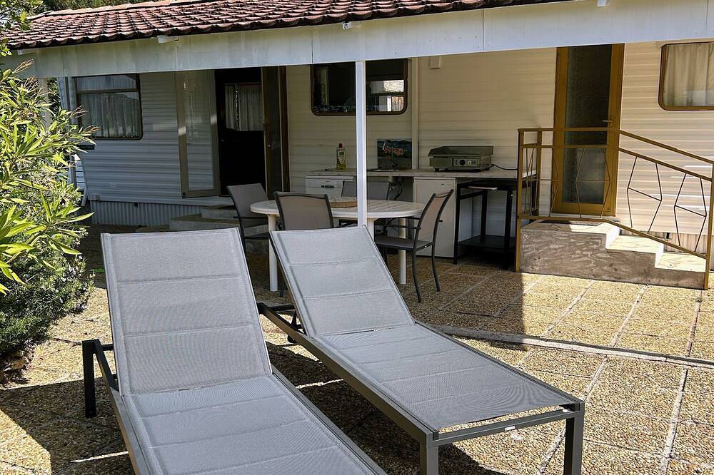 Mobil-home Confort Pour 4 Dans Domaine de Loisirs Dans le Var in Le Muy, Draguignan Region