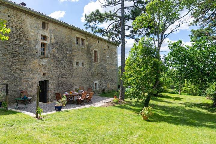 Maison d’hôte pour 4 personnes, avec Terrasse ainsi que Jardin et Vue à Lagorce