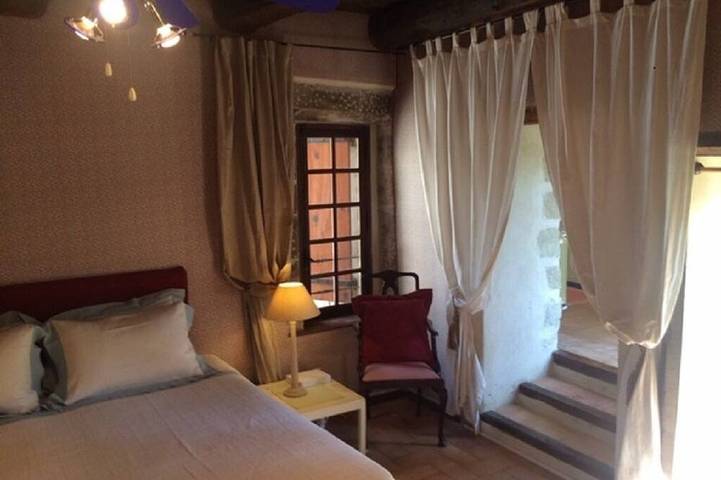 Location de vacances pour 4 personnes, avec jacuzzi et jardin à Sanilhac-Sagriès - 3