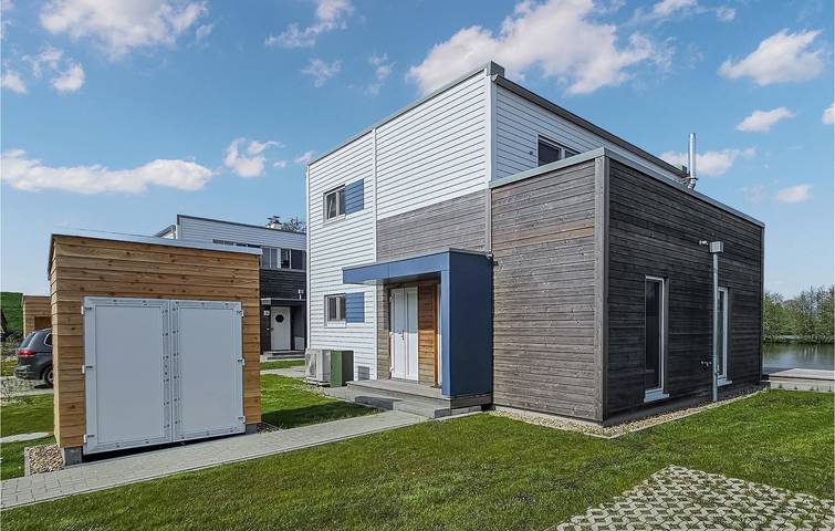 Ferienhaus für 4 Personen, mit Seeblick und Garten sowie Terrasse in Wesermarsch - 2